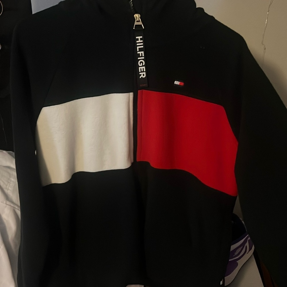 🖤♥️🤍 Tommy Hilfiger full zip fleece🖤♥️🤍